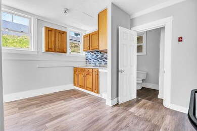 6 Mount Vernon St, Biddeford, ME 04005 - photo 3