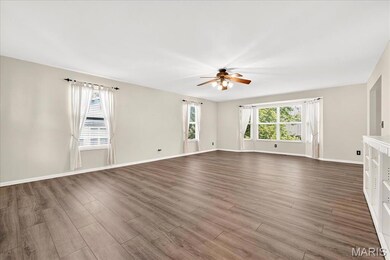 4022 Cambridge Crossing Dr, Saint Charles, MO 63304 - photo 6