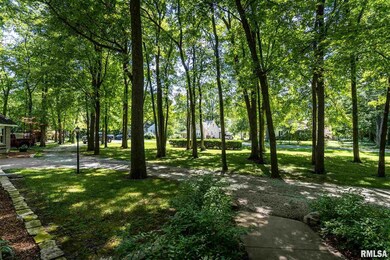 802 N Cherry Ln, Peoria, IL 61604 - photo 4