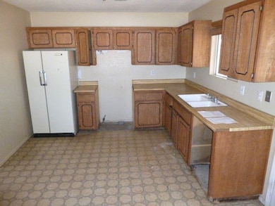 110 S 12th Ave, Yuma, AZ 85364 - photo 3