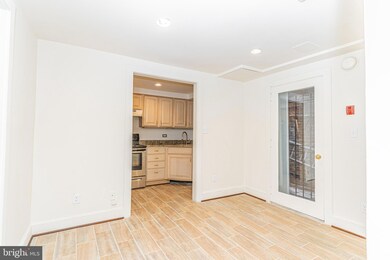 1755 18th St NW unit B, Washington, DC 20009 - photo 5