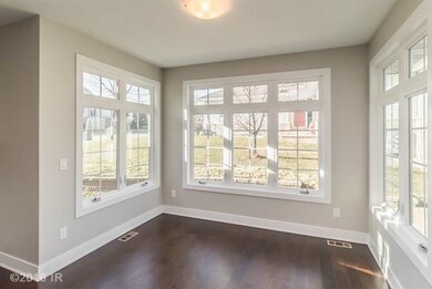 14190 Pinnacle Pointe Dr unit 90, Clive, IA 50325 - photo 7