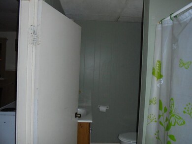 21 Roberts St, Sanford, ME 04073 - photo 7