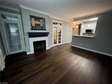 Living room with Fireplace