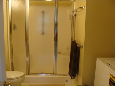 4 Myopia Ln unit U32, Nashua, NH 03063 - photo 6