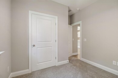 1197 Douglas MacArthur St SW-014