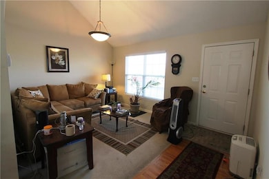 522 Johnston Pkwy, Raymore, MO 64083 - photo 3