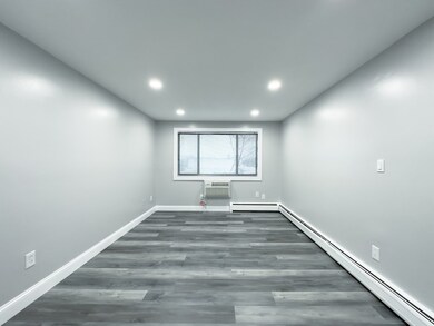 70 Union St unit 15, Methuen, MA 01844 - photo 5