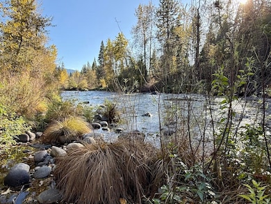 941 S 1st St, Dunsmuir, CA 96025 - photo 2