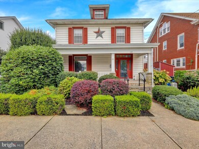 109 W Broad St, New Holland, PA 17557 - photo 2