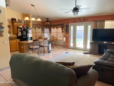 Living Rm & Kitchen