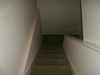 561-894094-basement stairs