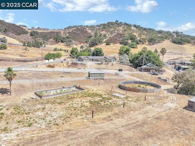 4161 Leon Dr, Clayton, CA 94517 - photo 3