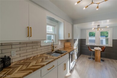 2227 Cranston Rd, University Heights, OH 44118 - photo 2