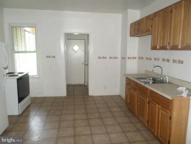 2716 Winchester St, Baltimore, MD 21216 - photo 4