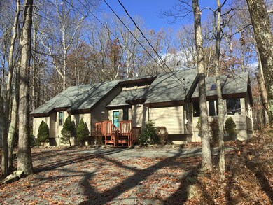 200 Surrey Dr, Hawley, PA 18428 - photo 2