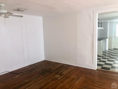 30 N 5th St unit 1, Hudson, NY 12534 - photo 3