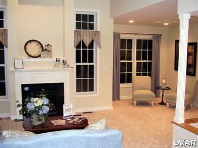 5526 Briar Ln, Whitehall, PA 18052 - photo 6