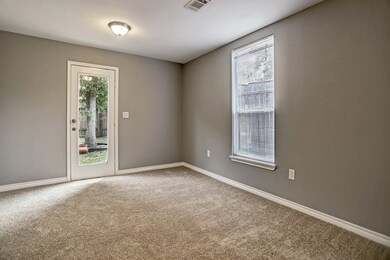 7907 Kellwood Dr, Houston, TX 77040 - photo 5