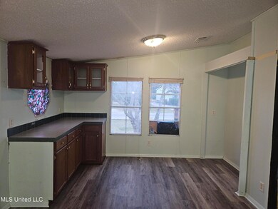 Dining Area-Pantry