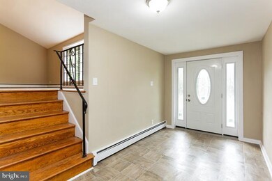 31 Buttonwood Ln, Doylestown, PA 18901 - photo 3