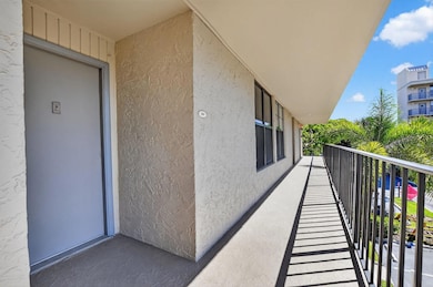 11 Royal Palm Way unit 3040, Boca Raton, FL 33432 - photo 3