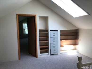 125 Burnt Ridge Rd, Onalaska, WA 98570 - photo 7