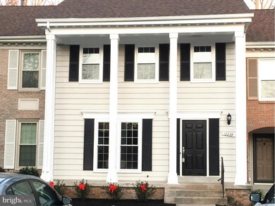 12239 Tildenwood Dr, Rockville, MD 20852 - photo 2