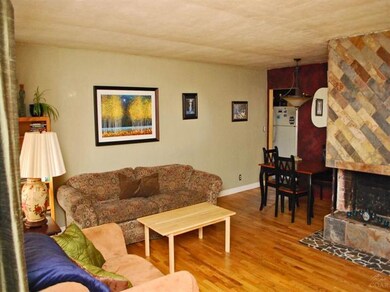 954 NE 10th St, Bend, OR 97701 - photo 2