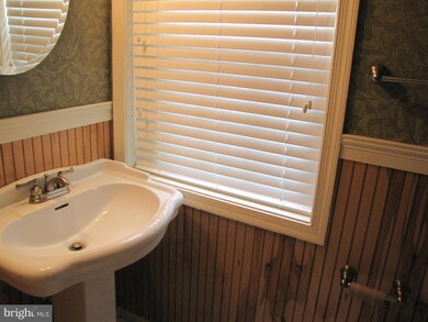 1479 Chatham Ct, Crofton, MD 21114 - photo 3