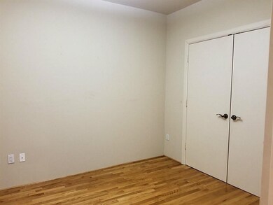 Bedroom/Study off entry