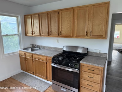 1440 Thackery St unit 1, Scranton, PA 18504 - photo 4