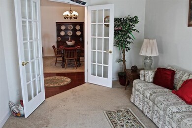 1038 Burgundy Cir, Pennsburg, PA 18073 - photo 6