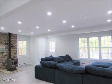 117 Eisenhower Dr, Dingmans Ferry, PA 18328 - photo 4