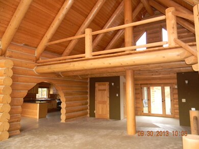 Living Area (7)