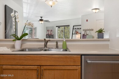 1802 Crazy Horse Cir MLS-16
