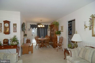 7450 Jennifer Way, Sykesville, MD 21784 - photo 4