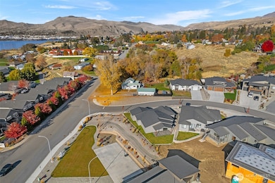 274 NW Chinook Way, East Wenatchee, WA 98802 - photo 3