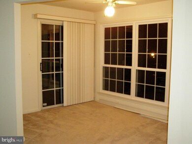 2225 Lovedale Ln unit H, Reston, VA 20191 - photo 6