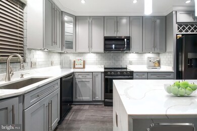 918 W Franklin St, Baltimore, MD 21223 - photo 5