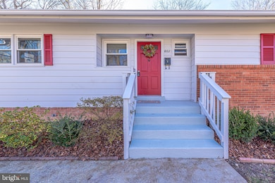 603 Delano Dr SE, Vienna, VA 22180 - photo 6