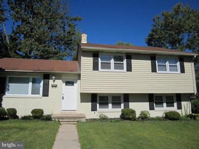 8209 Alston Rd, Towson, MD 21204 - photo 2