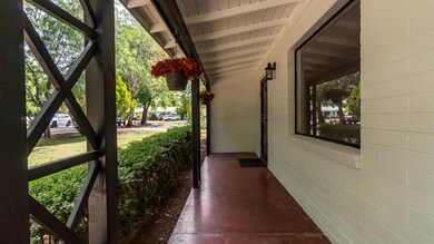 141 E Bonita Way-6