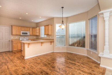 2673 SW Salmon Ave, Redmond, OR 97756 - photo 6