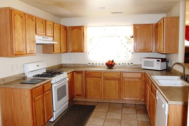 use full kitchen
