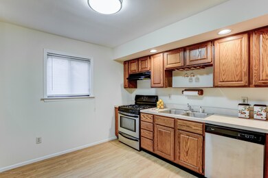 003_Kitchen