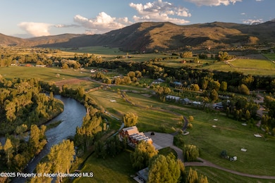 2-Aerial Crown Views Hookspur-0405