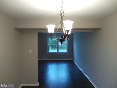 32 Hamilton St, Swedesboro, NJ 08085 - photo 5