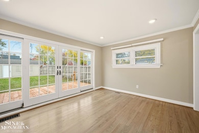 20521 Lancaster St, Harper Woods, MI 48225 - photo 3