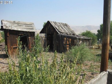 117 W Franklin Ave, Dayville, OR 97825 - photo 7